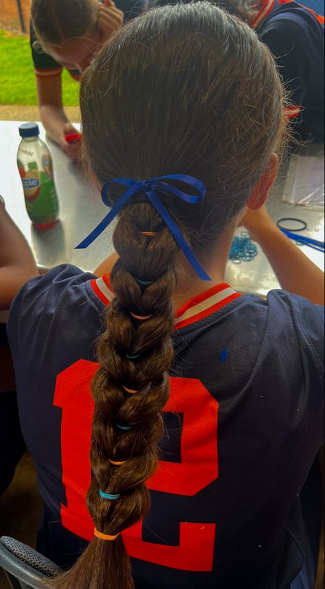 Braids With Ribbon Bows, Volleyball Hair Bows, Cute Sporty Hairstyles, Cute Volleyball Hairstyles, Soccer Hairstyles, Track Hairstyles, Basketball Hairstyles, Game Day Hair, Softball Hairstyles