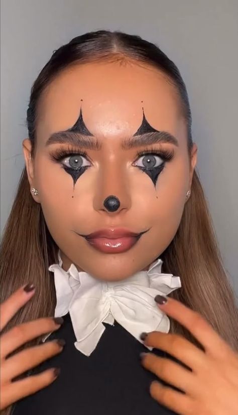 Maquillage Halloween Simple, Halloween Makeup Clown, Halloweenský Makeup, Holloween Makeup, Creepy Makeup, Cute Halloween Makeup, Halloween Makeup Diy, Halloween Makeup Pretty, Cool Halloween Makeup