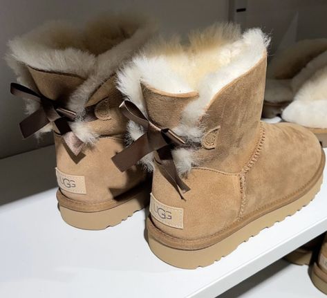 Uggs Mini, Cute Uggs, Uggs With Bows, Mini Baileys, Dr Shoes, Bailey Bow Uggs, Ugg Mini, Bow Boots, Bailey Bow