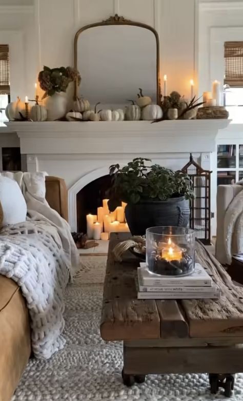 Natural Fall Mantle Decor, Cottagecore Chic, Summer Living Room Decor, Fireplace Styling, Interior Creative, Mantle Styling, Fall Mantle Decor, Summer Living Room, Fall Fireplace