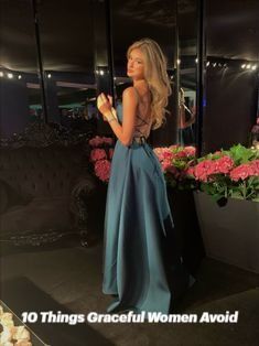 Tie Back Prom Dress, Blonde Hair Prom Dress, Prom Dresses Blonde Hair, Prom Dress Blonde Hair, Prom Dresses For Blondes, Prom Pics Solo, Ball Dress Aesthetic, Prom Night Aesthetic, Solo Prom Poses