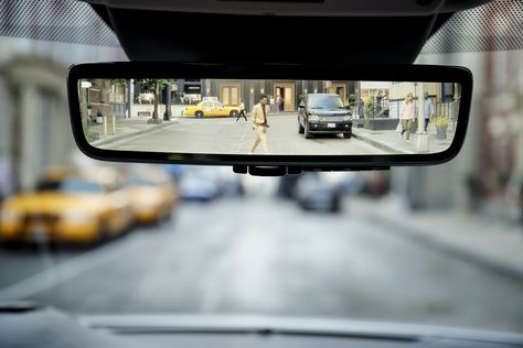 The 2020 Range Rover Evoque Has the Coolest Rear View Mirror Ever Car Vanity Mirror, 2020 Range Rover, Rustic Vanity, Rear Mirror, Living In Mexico, Vanity Decor, Car Images, Range Rover Evoque, Car Rear View Mirror