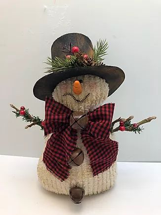 Country Christmas Crafts, Prim Snowman, Snowman With Hat, Fabric Snowman, Diy Snowman Decorations, Primitive Cottage, Snowman Crafts Diy, Snowman Christmas Decorations, Christmas Arts And Crafts