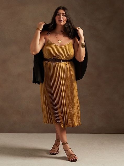 A satin pleated midi dress you'll want to twirl in basically all day and honestly, I can't blame you. Mustard Yellow Dresses, Pleated Midi Dress, Banana Republic Women, Lovely Clothes, Flutter Sleeve Dress, Banana Republic Dress, Midi Length Dress, Flowy Dress, Gold Dress