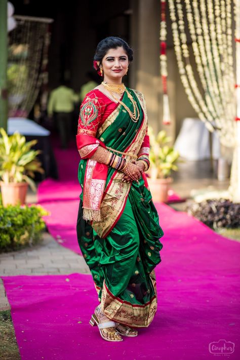 Nauvaree Saree Bride, Navavari Saree Brides, Green Nauvari Saree Brides, Navri Saree Look, Nauvari Saree Peshwai, Peshwai Nauvari Saree Look, Navari Saree Marathi Bride, Nauvari Saree Brides, Maharashtrian Bride