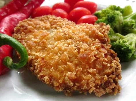 Crispy Panko Chicken Cutlets from Food.com: This is a fast and easy recipe to make on a busy night. We especially like the crunch of the Panko bread crumbs. (Panko crumbs can be found in the Asian section of the supermarket.) Pablo Chicken, Fried Chicken Cutlet Recipes Easy, Panko Crusted Chicken Fried, Pan Fried Panko Chicken, Pablo Breaded Chicken, Chicken Cutlets Panko, Panko Crumbed Chicken, Chicken With Panko Bread Crumbs, Chicken Tenders With Panko Bread Crumbs