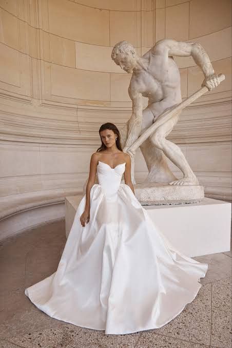 Classy Wedding Dress, Kleinfeld Bridal, Dream Wedding Ideas Dresses, Classy Wedding, Satin Wedding Dress, Wedding Mood, Satin Wedding, Austin Wedding, Dreamy Wedding