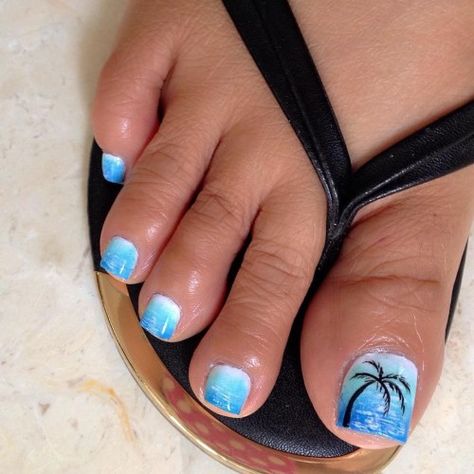 Beach Toe Nails, Beach Themed Nails, Toenail Designs Summer, Beach Nail Art, Beach Nail Designs, Emerald Nails, Toe Nail Color, Cute Toe Nails, Summer Toe Nails