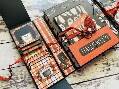 Halloween Mini Albums, Halloween Paper Crafts, Christmas Craft Fair, Diy Halloween Decor, Halloween Scrapbook, Mini Album Tutorial, Christmas Gift Card, Baby Album, Mini Scrapbook