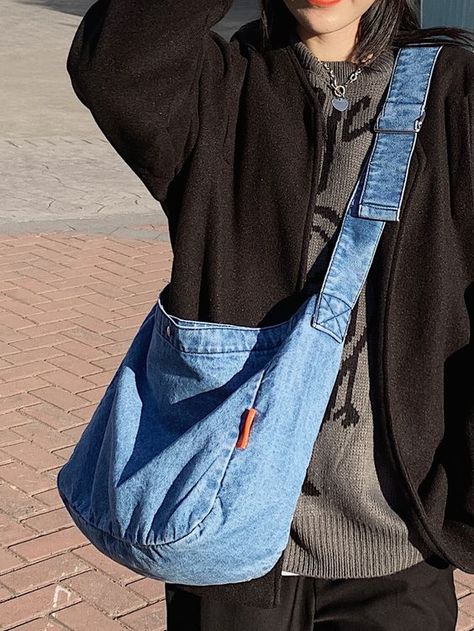 Denim Repurpose Ideas, Sewing Denim Projects, Denim Sewing Ideas, Denim Crossbody Bag Diy, Denim Tote Bags Diy, Upcycled Denim Bag, Jean Bag Diy, Denim Tote Bag Diy Old Jeans, Canvas Bag Pattern