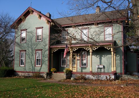 new colors for victorian farm house, custom schemes by Historic House Colors, Ann Arbor, Michigan Folk Victorian House Exterior, Victorian Homes Interior Bedroom, Victorian House Exterior, Folk Victorian House, Modern Colonial House, Victorian House Colors, Modern Log Cabins, Guest House Plans, Victorian Exterior