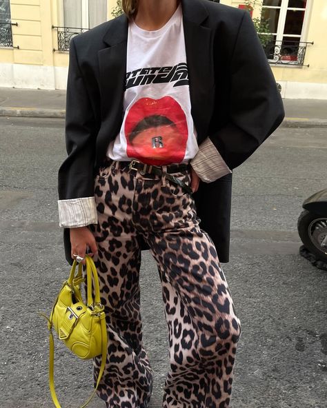 Leopard Print Outfits, Paris Mode, Looks Street Style, Linnet, Mode Inspo, Mode Vintage, Looks Style, Mode Inspiration, Outfits Casuales