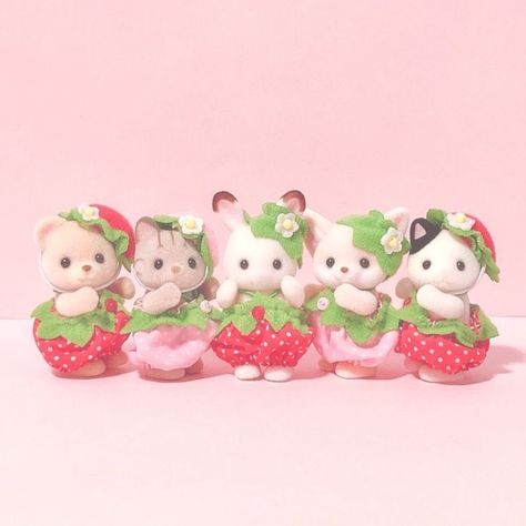 Sylvian Family Icon, Sylvanian Families Icon, Calico Critters Families, 5 Friends, Critters 3, Calico Critter, Sylvanian Family, Friends Cute, Sonny Angels