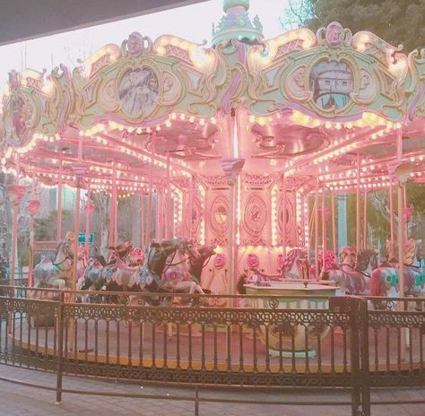 Circus Aesthetic, Horse Aesthetic, Pastel Pink Aesthetic, Merry Go Round, Carousel Horses, Aesthetic Gif, Oui Oui, Pastel Aesthetic, Melanie Martinez