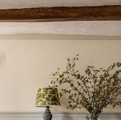 The List by House & Garden on Instagram: "Situated in a period property in Essex, this hallway by @olivine_design features the original panelling and flooring alongside a modern sideboard from @trovebystudioduggan and a beautiful antique table. With a refreshingly down-to-earth approach, @olivine_design undertakes a varied range of residential projects. Regardless of the size or budget, each space they design is characterised by an appreciation for architectural detail, light and proportion. Entrance Hall Decor, Beautiful Entrance, Period Home, Paper Lampshade, Period Property, Modern Sideboard, Antique Table, House Garden, Sideboard Buffet