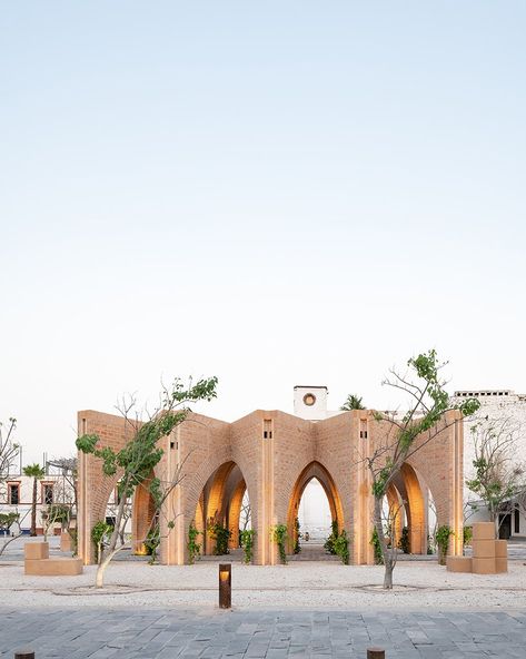 Mosque Design, Arch Architecture, Mosque Architecture, Brick Architecture, Architecture Inspiration, Garden Pictures, Traditional Architecture, Facade Architecture, Islamic Architecture