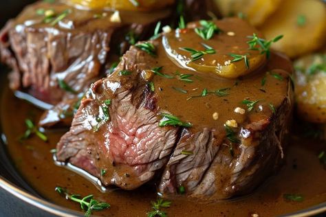 Slow Cooker Mississippi Ribeye Steaks - recipestasteful Slow Cooker Steak, Ribeye Steak Recipes, Mississippi Roast, Au Jus Gravy, Keto Dishes, Slow Cooker Ribs, Classic Grilled Cheese, Roast Beef Recipes, Turkey Recipes Thanksgiving