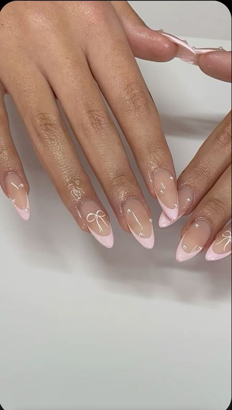 Summer Nails Oval, Ongles Gel French, Bow Nail Designs, Pink French Nails, Bow Nail Art, Graduation Nails, Summery Nails, Purple Nail, Trendy Fits