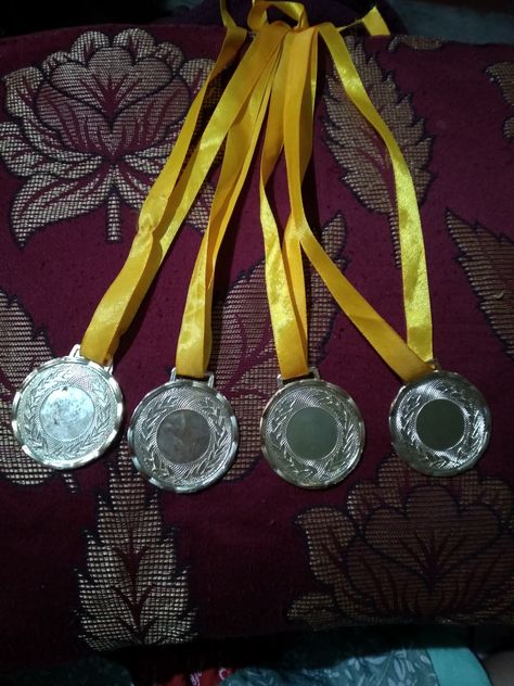 Medal Snapchat Story, School Medals Aesthetic, Medals Aesthetic, Academic Manifestation, Japan Wallpaper, Vision 2023, Myanmar Quotes, Contemporary Dance Videos, Fake Friend Quotes