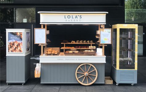 Lola’s Bakery Cart manufactured by Victorian Cart Company Bakery Cart Ideas, Food Cart Design Ideas, Cafe Cart, Bakery Booth, Pop Up Bakery, Roda Gerobak, Bakery Cart, Food Stand Design, Vendor Cart