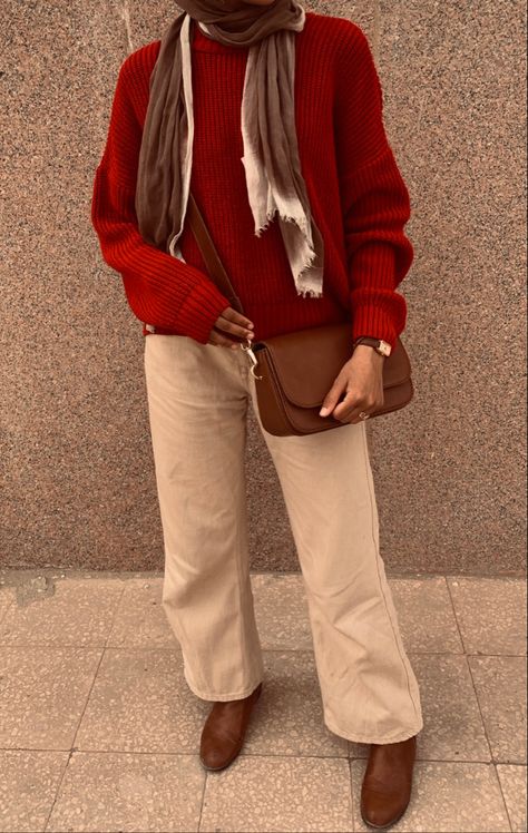 Red Sweatshirt Outfit Winter, Beige Red Outfit, Red And Tan Outfits, Beige Pants Winter Outfit, Cream And Red Outfits, Beige And Red Outfit, Red Brown Outfit, Red And Beige Outfit, Red And Cream Outfit