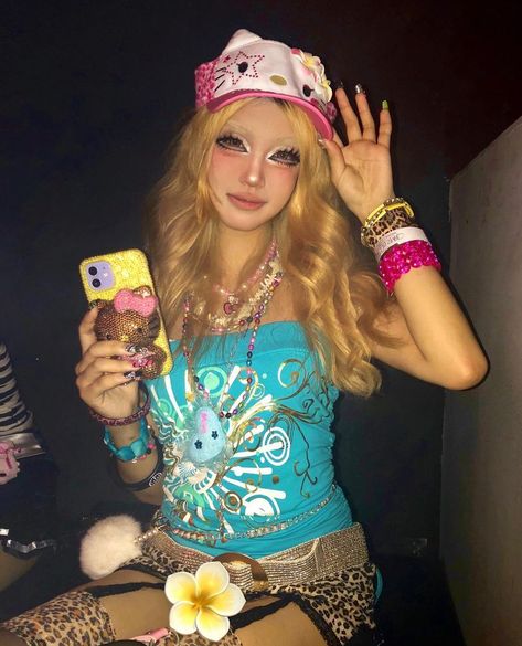 ocaso0.oo on Insta Estilo Harajuku, 일본 패션, Gyaru Fashion, J Fashion, Really Cute Outfits, Harajuku Fashion, Fashion Aesthetic, 2000s Fashion, Cute Fits