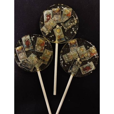 Mystical Tarot Card Lollipops | Faire.com Witchy Party Favors, Wedding Lollipops, Tarot Wedding, Tarot Party, Sequel Wedding, Halloween Lollies, Alcohol Candy, Vintage Fortune Teller, Party Favor Wedding