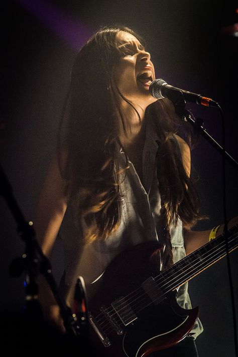 haiminthebang | Music aesthetic, Concert photography, Haim Fall In Love Too Easily, Become A Singer, Danielle Haim, Learn Singing, Music Is My Escape, Singing Career, Fb Cover, Concert Aesthetic, Chris Sturniolo