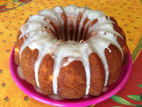 Pina Colada Rum Cake Recipe, Golden Butter Cake, Pina Colada Cake Recipe, Pina Colada Rum, Pina Colada Cake, Brownie Mix Cookies, Rum Cake Recipe, Cookie Brownie Recipe, Lemon Bundt Cake