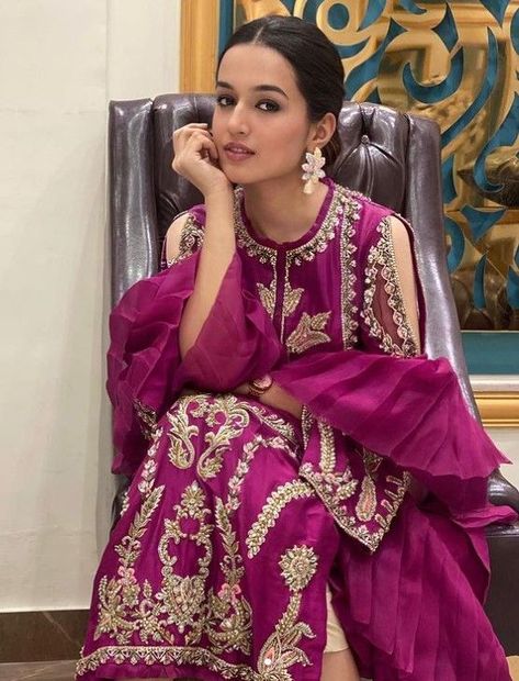 Hira Khan Biography, Age, Husband, Dramas, Education, Height Hira Khan, Pakistani Drama, Ayeza Khan, Pakistani Dramas, Instagram Pics, Pakistani Actress, Social Media Influencer, Husband Wife, Logic