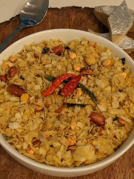 This is one of the famous indian snack made with poha/atukulu. It is easy to make with less ingredients. It can be made in bulk and stored for long time. Ideal snack for traveling and festivals. It can be combined with raw onions to make it more spicy. For detailed recipe visit our YouTube channel :- 👍👍the Veg Cooking 👍👍 Poha Chivda, Travel Snacks, Fried Rice, Onions, Youtube Channel, Snacks, Festival, Canning, Ethnic Recipes