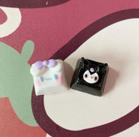 Key Caps, Diy Resin Crafts, Resin Charms, Polymer Clay Crafts, Resin Diy, Handmade Artisan, Clay Art, Resin Crafts, Clay Crafts