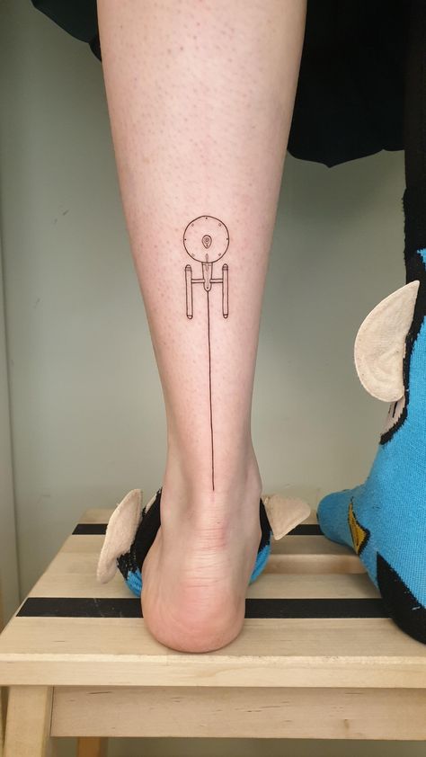 Star Trek Tattoo, Pin Up Tattoo, Star Trek Pin, Pieces Tattoo, Up Tattoo, Star Wars Tattoo, Pin Up Tattoos, R Tattoo, Tattoo Project