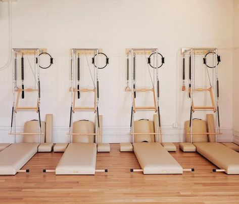 Rare Form Pilates on Instagram: "Happy New Year! What a great time to try something new… Tower Class is fun, challenging and easy to follow along, making it a perfect workout for new students of Pilates! . . . #pilates #classicalpilates #pilatestower #teamgratz #resistancetraining #coreworkout #providenceri" Pilates Studio Design Interiors, Pilates Design, Reformer Studio, Classic Pilates, Pilates Lifestyle, Pilates Tower, Fitness Rooms, Pilates Solo, Classical Pilates