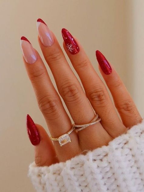 Red Gel Nails, Red Acrylic Nails, Subtle Nails, Christmas Gel Nails, Christmas Nails Acrylic, Short Acrylic Nails Designs, Xmas Nails, Christmas Nail, Pretty Acrylic Nails