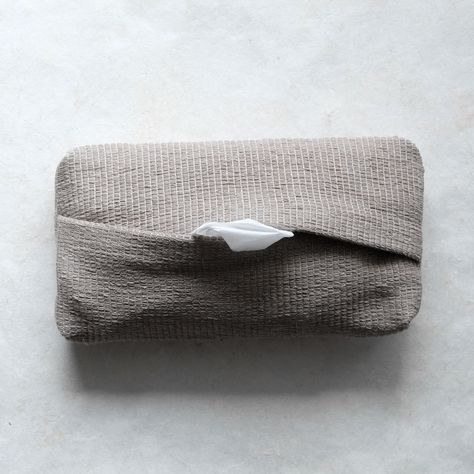 Diy Pouch Tutorial, Tissue Case, Costura Diy, Cloth Wipes, Zero Waste Living, Weave Fabric, Cool Ideas, Fabric Strips, Reduce Waste