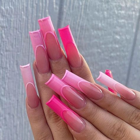 @grabbersbydrea on Instagram: "50 shades of pink for my bestie 💕💗💓💞 @nails_and_blinks ‘straight tapered square’ tips use code ‘DREA10’ for $$ off 💗💗 #nails #nailsofinstagram #nailtech #phoenixnailtech #beginnernailtech #explorepage #explore" 50 Shades Of Pink, Funky Nail Designs, For My Bestie, Tapered Square Nails, Square Nail Designs, Tapered Square, Colored Acrylic Nails, White Acrylic Nails, Cute Acrylic Nail Designs