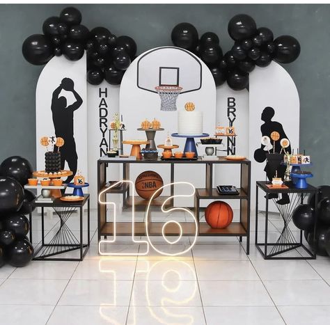 Basketball Themed Birthday Party, Basketball Party Decorations, Basketball Theme Birthday, Basketball Theme Party, Basketball Birthday Parties, Basketball Party, Basketball Theme, Basketball Birthday, Ball Birthday