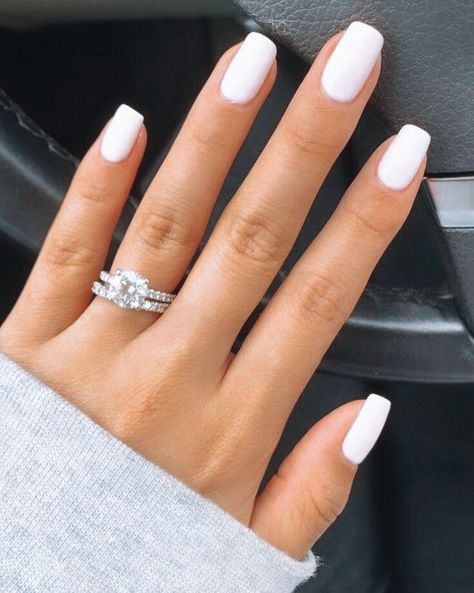 White Gel Nails, Chic Nail Art, Makijaż Smokey Eye, Bride Nails, Chic Nails, Short Acrylic Nails, Nail Arts, Best Acrylic Nails, Mani Pedi