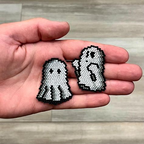 Handmade items and beading templates available on our Etsy shop Link in the bio 🔗 #beading #beadwork #beadweaving #brickstitch #handmade #handcrafted #tohobeads #miyukibeads #seedbeads #beadingpattern #beadingtemplate #brickstitchpendant Beading Templates, Beading Earring, Bead Pokemon, Halloween Earrings Beaded, Halloween Perler, Fall Bead, Beaded Charms, Bead Loom Designs, Halloween Beads