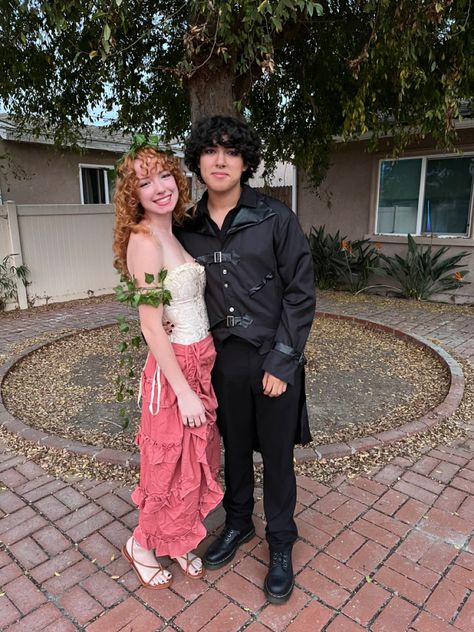 Persephone Halloween Costume Diy, Hades And Persephone Couple Costume, Artsy Couples Costumes, Nonbasic Couple Costumes, Renfaire Outfit Couple, Hades Persephone Costume, Anime Halloween Couple Costume, Hades And Persephone Costume Halloween, Gothic Couples Costumes