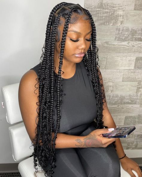 Statement Jumbo Braids with Curls Jumbo Braids With Curls, Jumbo Braids With Beads, Braids Large, Large Braids, Knotless Braids Styles, Knotless Braids Hairstyles, Boho Box Braids, Braids Styles, Small Braids