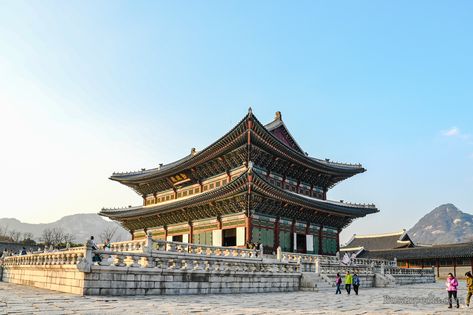 Gyeongbokgung Palace in Seoul, South Korea Gyeongbokgung Palace Aesthetic, Gate Modern, Art Igcse, Gyeongbokgung Palace, Building Aesthetic, South Korea Seoul, Culture Day, South Korea Travel, Korea Seoul