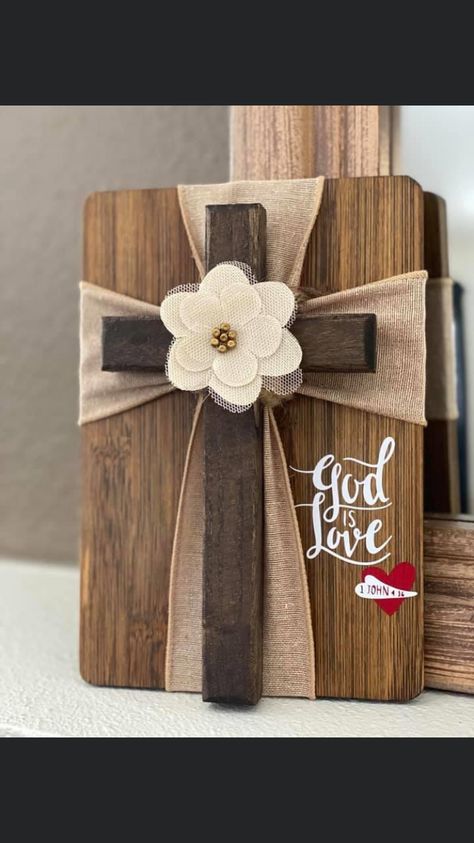 Minwax Stain Colors, Wooden Cross Crafts, Burlap Cross, Recuerdos Primera Comunion Ideas, Easter Wood Crafts, Minwax Stain, Easter Centerpiece, Easter Craft Decorations, Religious Crafts