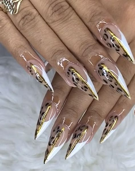 Trending Summer Nail Colors, Stilleto Nails Designs, Trending Dress, Nail Colors And Designs, Summer Nail Colors, Stiletto Nails Designs, Pretty Nail Art Designs, Dope Nail Designs, Exotic Nails