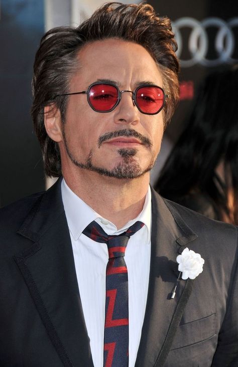 Robert Downey Jr Beard, Luke Bryan Pictures, Tony And Pepper, Robert Jr, Toni Stark, Robert Downey Jr., Robert Downey Jr Iron Man, Iron Man Wallpaper, Hollywood Couples