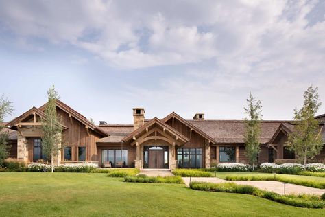 Mountain Ranch House Plans, Luxury Ranch House Plans, Mountain Home Exterior, Luxury Ranch, Ranch Exterior, Mountain House Plans, Modern Ranch, Exterior Home, Tudor Style