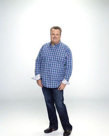 Cam #ModernFamily Cameron Modern Family Photoshoot, Cam Tucker Modern Family, Cam Modern Family, Mitchell Pritchett, Cameron Tucker, Family Meme, Phil Dunphy, Stock Photos Funny, Photos Funny