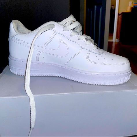 7Y Nike Air Force 1s Airforce 1s, Nike Air Forces, Nike Air Force 1s, Air Force 1s, Nike Tempo, Nike Air Presto, Air Forces, White Leather Sneakers, Air Huarache