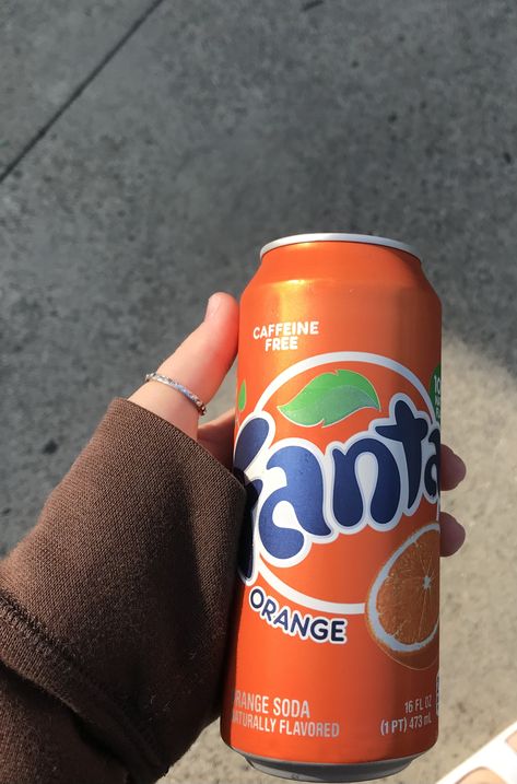 Fanta Drink, Soda Cake, American Drinks, Juice Packaging, Fanta Can, Orange Soda, Food Therapy, Pretty Drinks, Orange Aesthetic